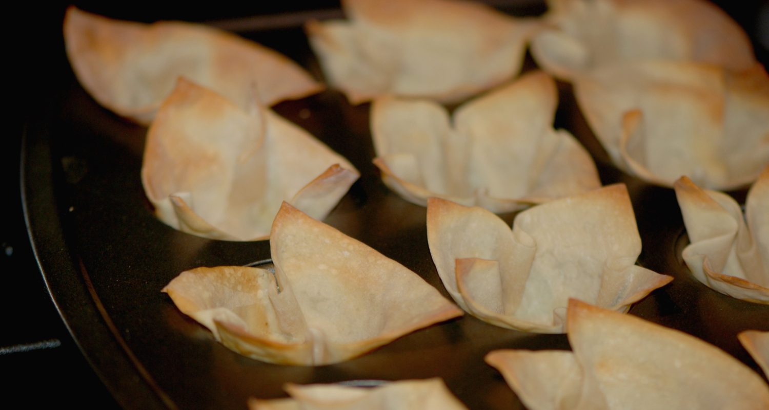 baked wonton cups