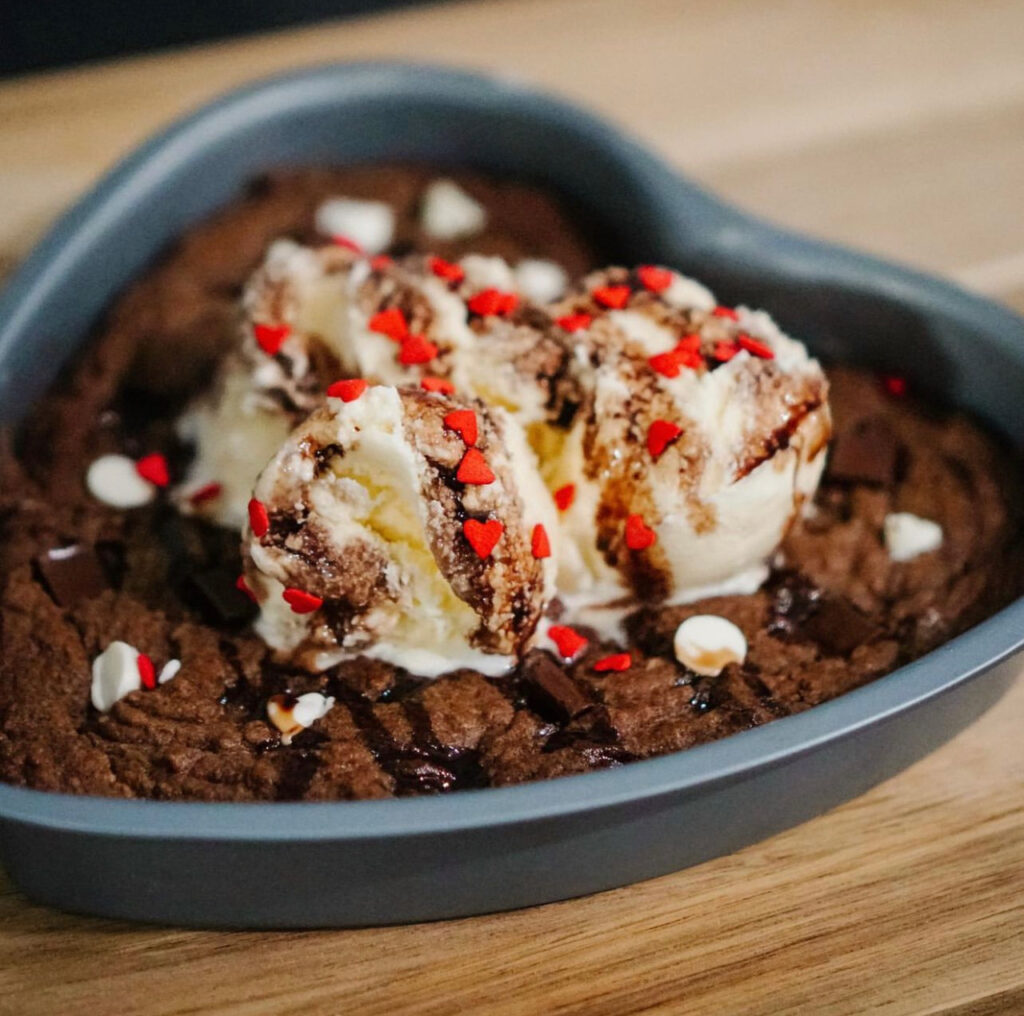 heart shaped Pazookie
