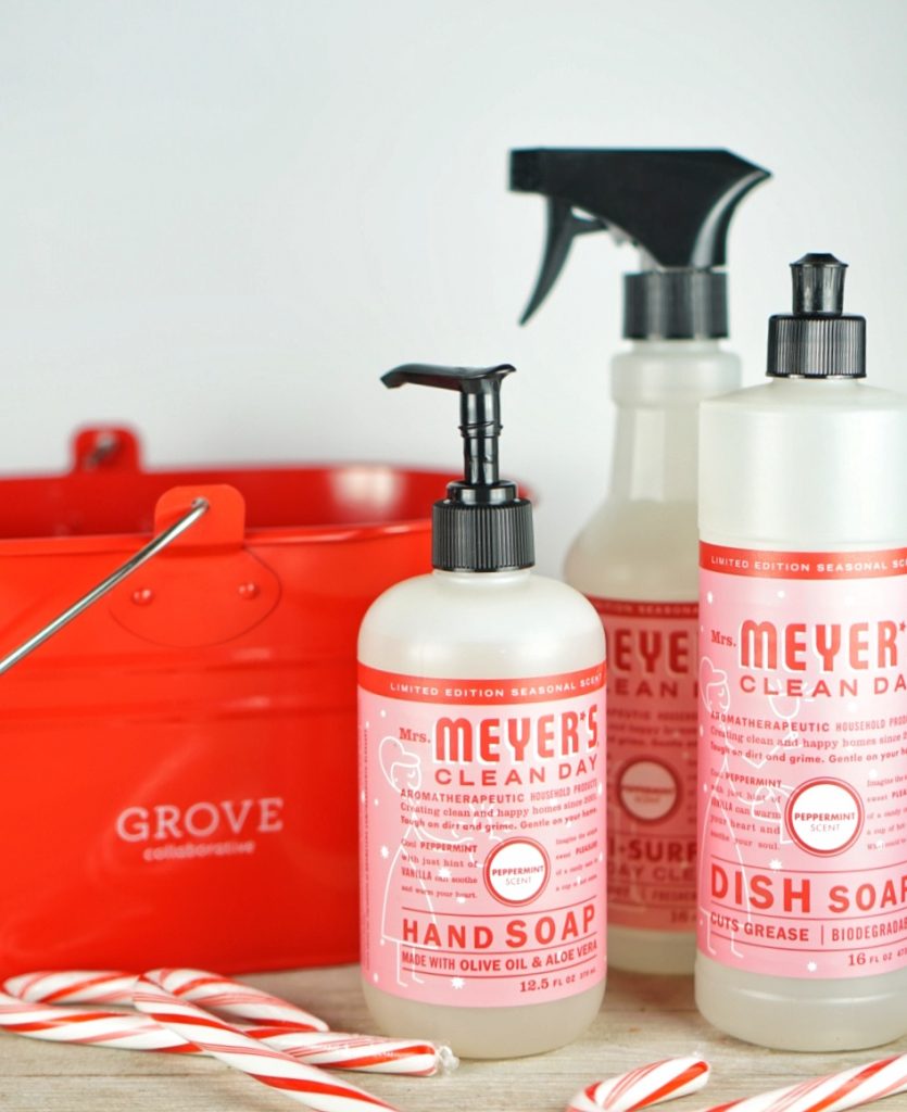 Holiday cleaning caddy