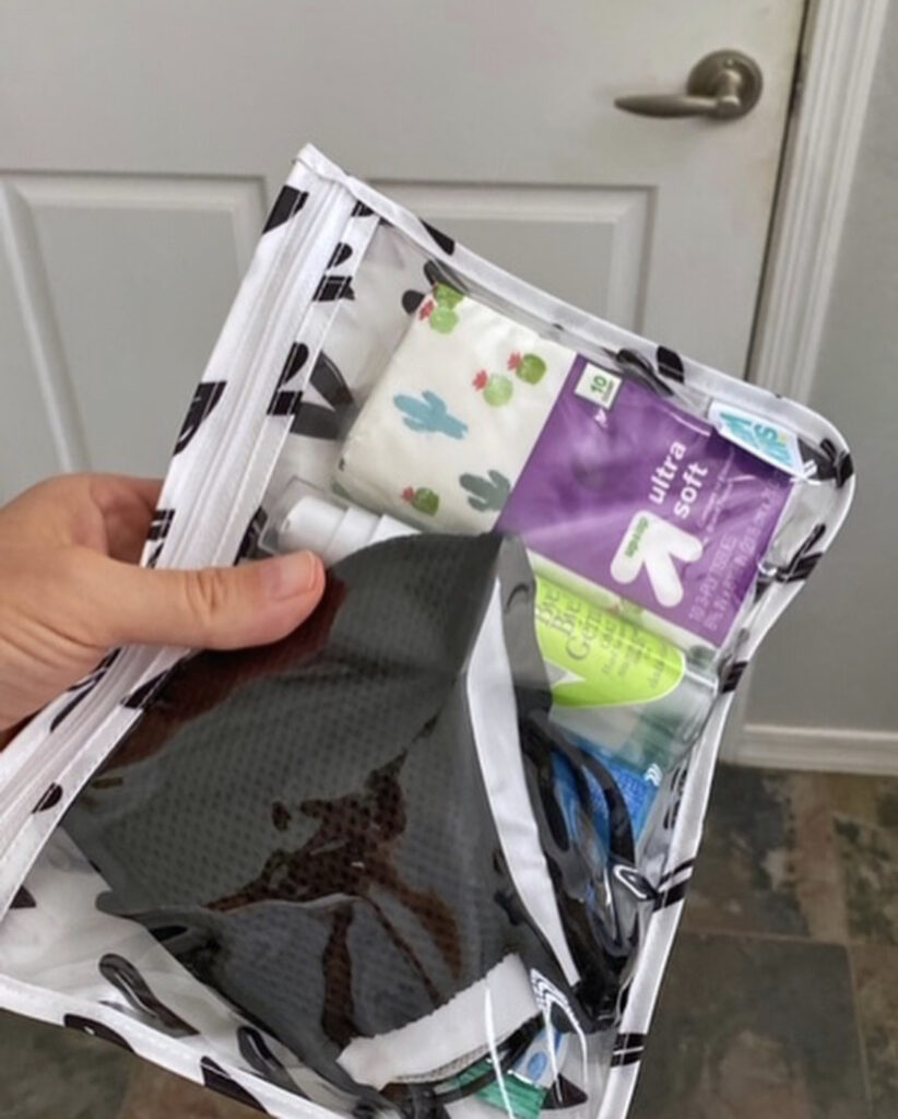 Coronakit mask pouch